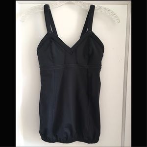 Lululemon ‘Speed Up’ tank in size 4
